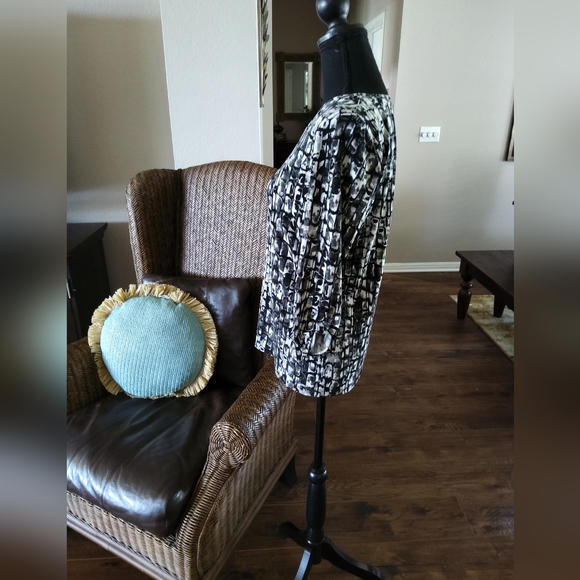 Chico's Ladies Tunic Top - Picture 4 of 9